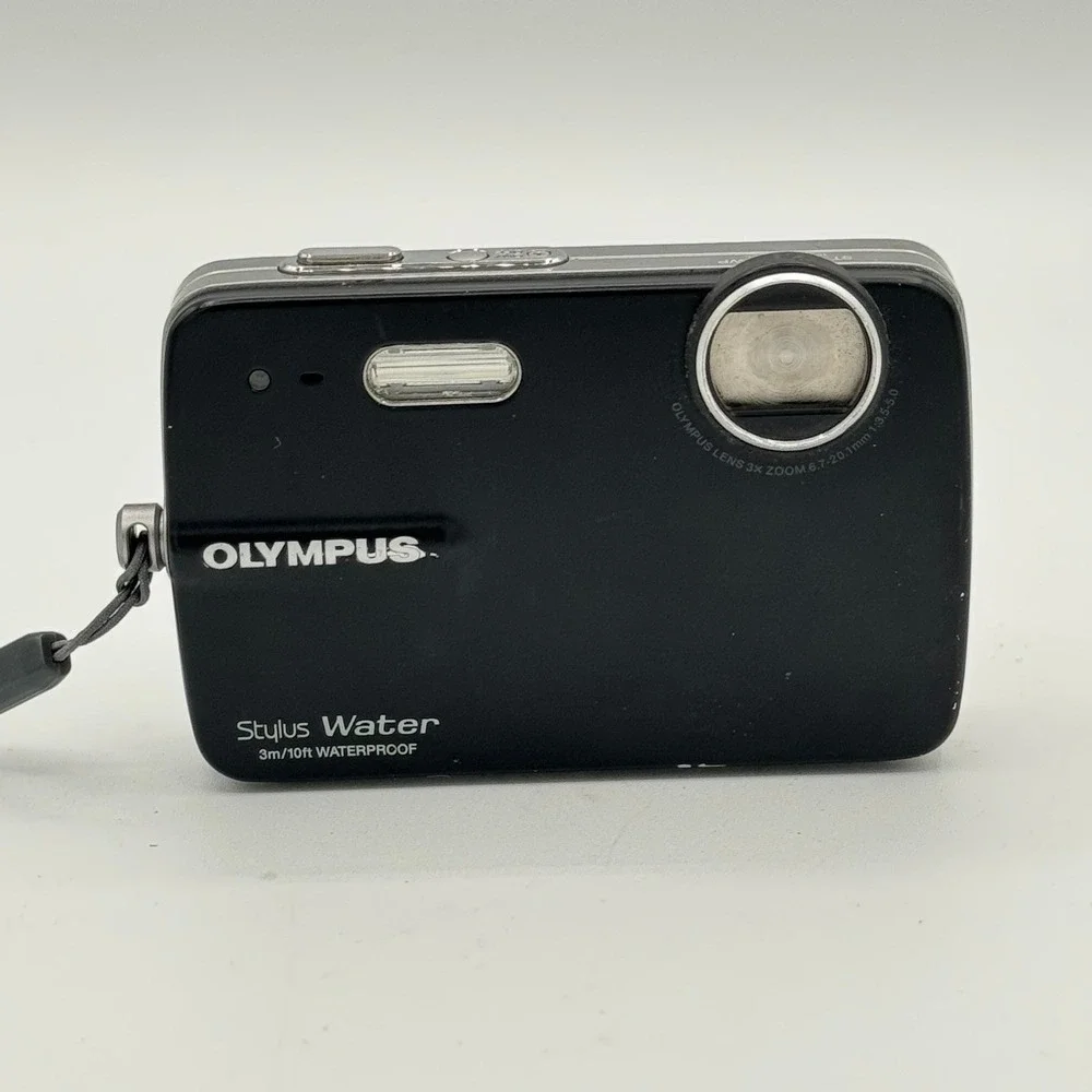 Olympus Stylus 550WP Digital Camera Black 10MP 3x Zoom Waterproof 3m/10ft
